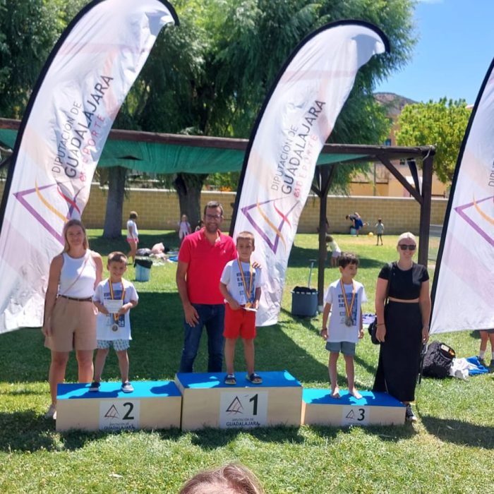 𝖢𝖺𝗆𝗉𝖾𝗈𝗇𝖺𝗍𝗈 𝖨𝗇𝗍𝖾𝗋𝗉𝗎𝖾𝖻𝗅𝗈𝗌 𝖽𝖾 𝗇𝖺𝗍𝖺𝖼𝗂𝗈́𝗇